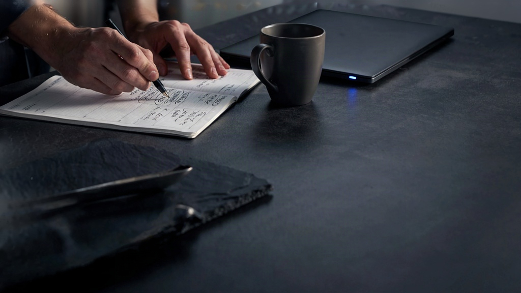 From Trader to Founder: How to Build a Side Business